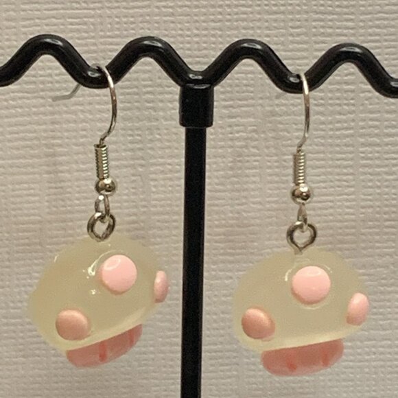 Mushroom Earring, Mario Earring, Funny Food Earring, Anime Earring, Gift Idea - Picture 4 of 5